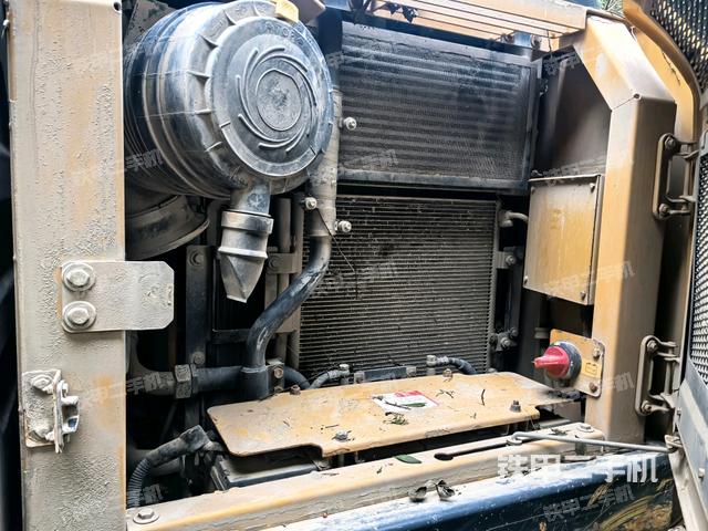 散熱器正面（大件艙室）