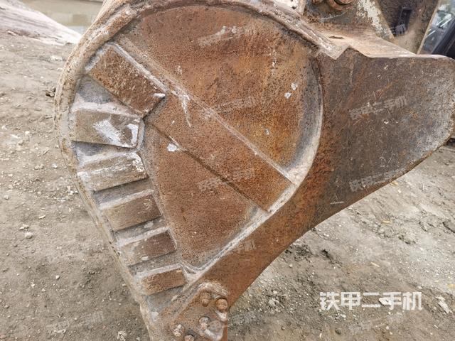 鏟斗45度(工作和回轉(zhuǎn)裝置) 鏟斗45度(工作和回轉(zhuǎn)裝置)