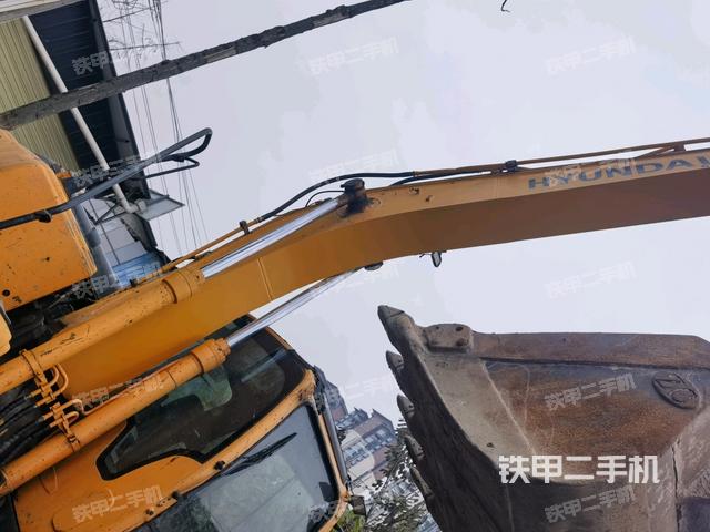 大臂整體?右側(cè)（工作和回轉(zhuǎn)裝置）