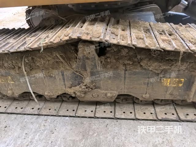右側行走馬達蓋板(行走機構) 右側行走馬達蓋板(行走機構)