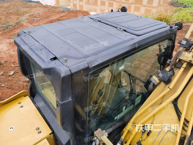 駕駛室頂部俯視(上車部件) 駕駛室頂部俯視(上車部件)