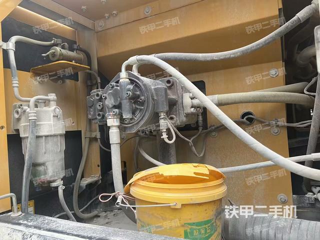 液壓泵室(大件艙室) 液壓泵室(大件艙室)