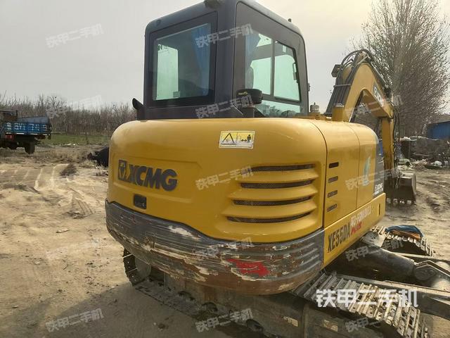 右后45(整機(jī)外觀) 右后45(整機(jī)外觀)