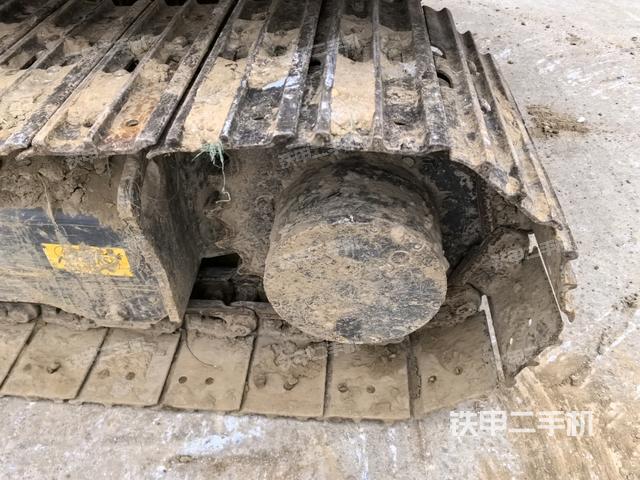 左導向輪(行走機構) 左導向輪(行走機構)