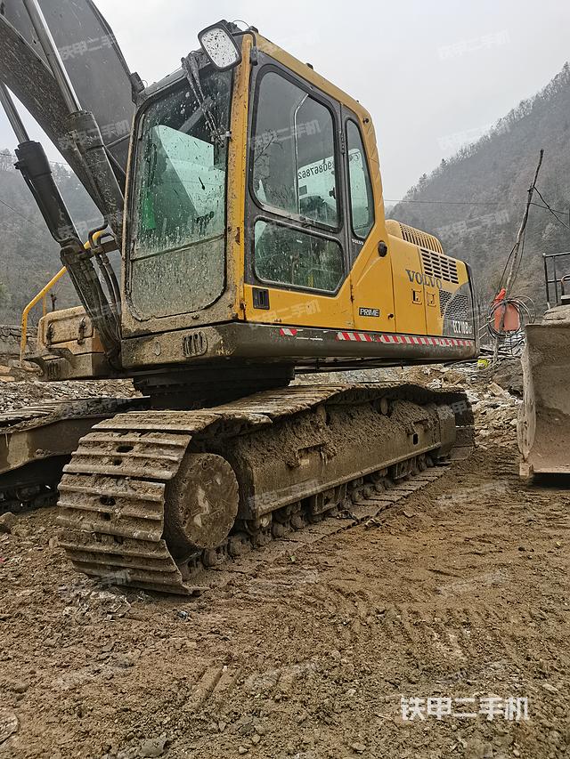 沃尔沃EC210BLC挖掘机