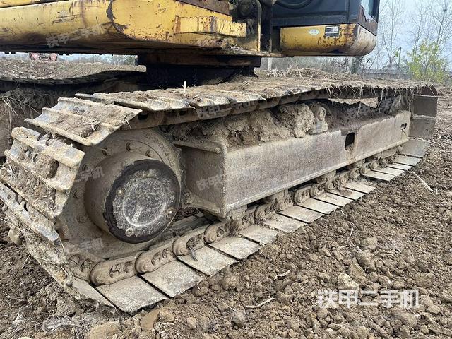 左驅(qū)動輪（行走機(jī)構(gòu)）