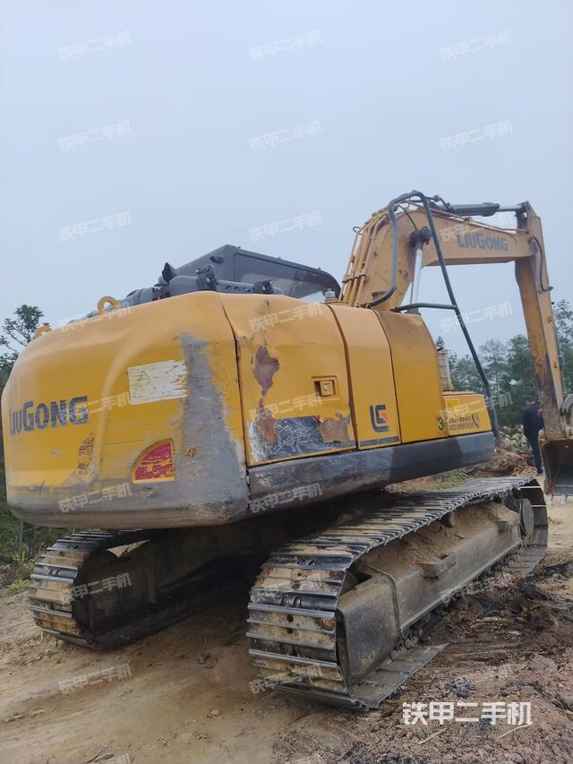 整機右后45°（整機外觀）