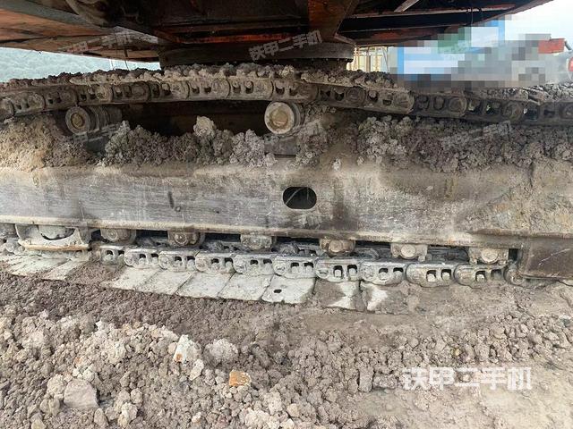 單側履帶整體(整機外觀) 單側履帶整體(整機外觀)