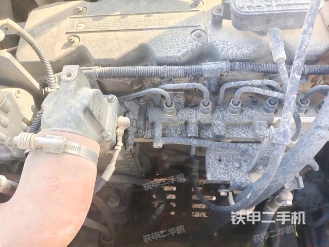 中央回轉(zhuǎn)接頭特寫（上車部件）