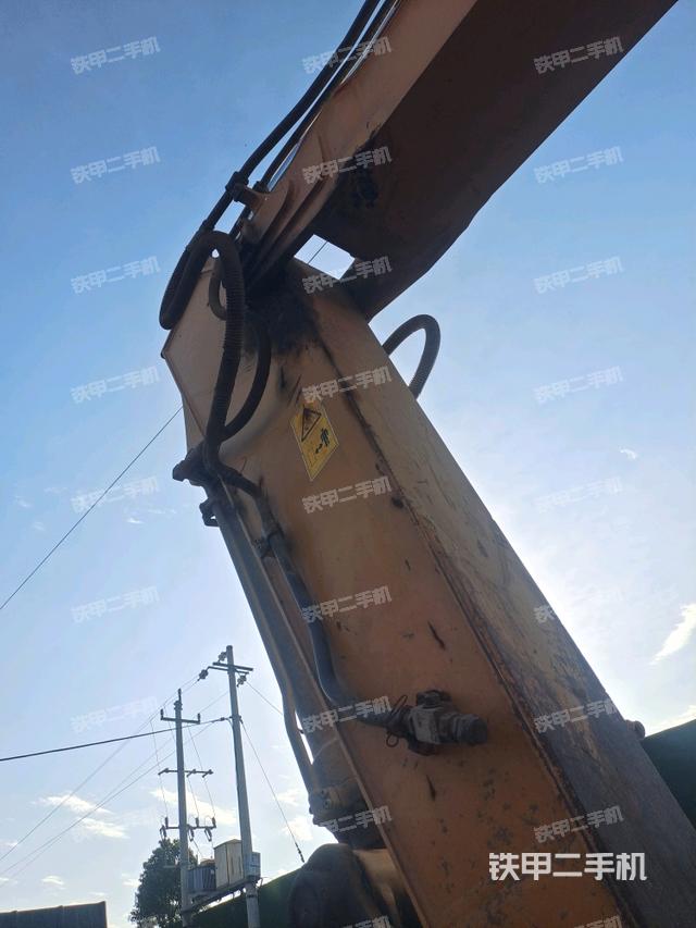 大臂油缸整體?豎拍（工作和回轉(zhuǎn)裝置）