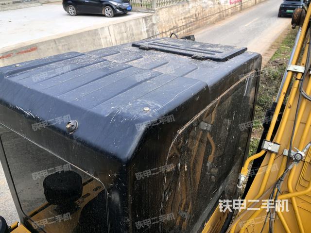 駕駛室頂部俯視(上車(chē)部件) 駕駛室頂部俯視(上車(chē)部件)