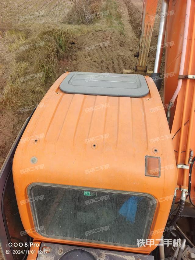 駕駛室頂部（整機(jī)外觀）