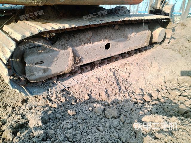 左側(cè)履帶整體?(行走機(jī)構(gòu)) 左側(cè)履帶整體?(行走機(jī)構(gòu))