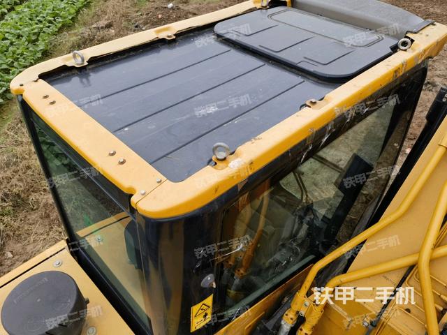 駕駛室頂部俯視（上車部件）