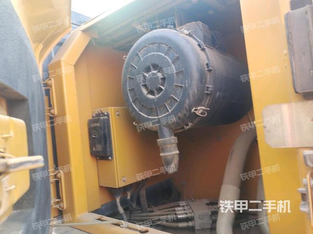 液壓泵斜45?左（大件艙室）