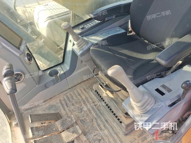 后窗玻璃角標(biāo)（駕駛室部分）