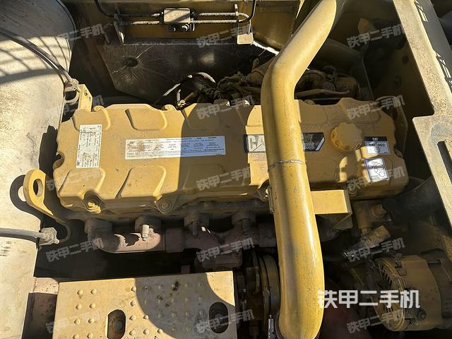 發(fā)動機整體俯視(整機外觀) 發(fā)動機整體俯視(整機外觀)