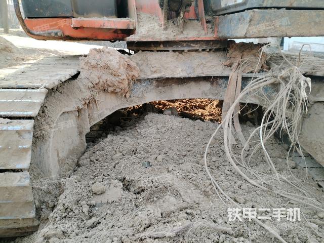 轉(zhuǎn)盤和下車架正前(工作和回轉(zhuǎn)裝置) 轉(zhuǎn)盤和下車架正前(工作和回轉(zhuǎn)裝置)