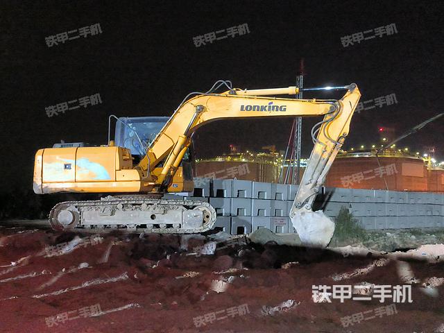 整機(jī)右后45°(整機(jī)外觀) 整機(jī)右后45°(整機(jī)外觀)