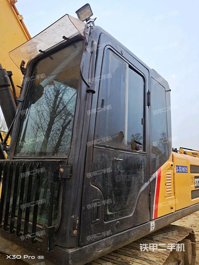 駕駛室整體（整機(jī)外觀）