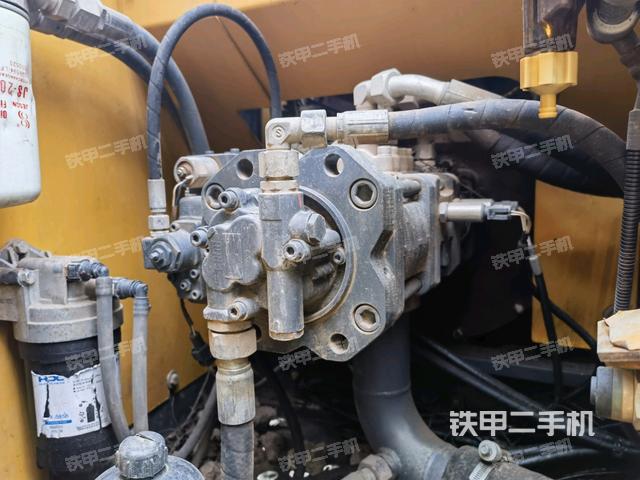 液壓泵室(大件艙室) 液壓泵室(大件艙室)