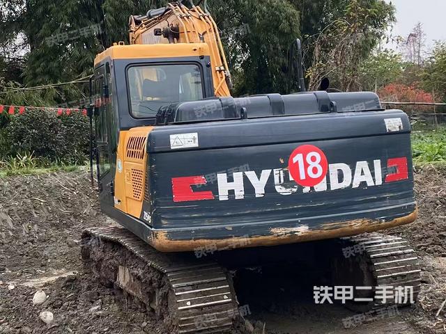 左后45(整機(jī)外觀) 左后45(整機(jī)外觀)