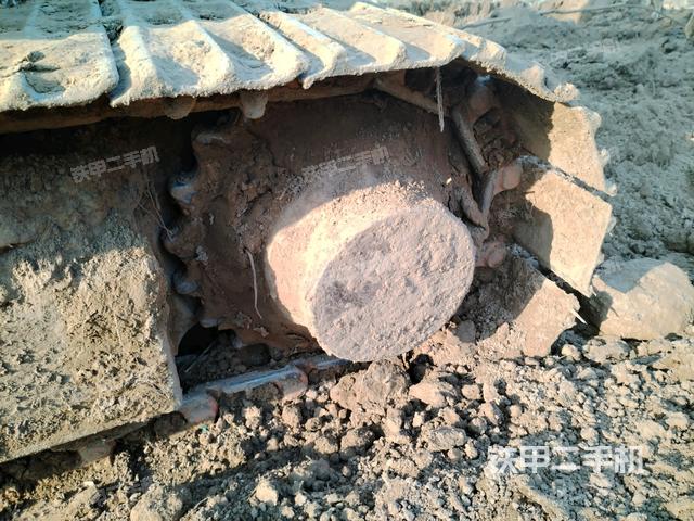 左驅(qū)動(dòng)輪(行走機(jī)構(gòu)) 左驅(qū)動(dòng)輪(行走機(jī)構(gòu))