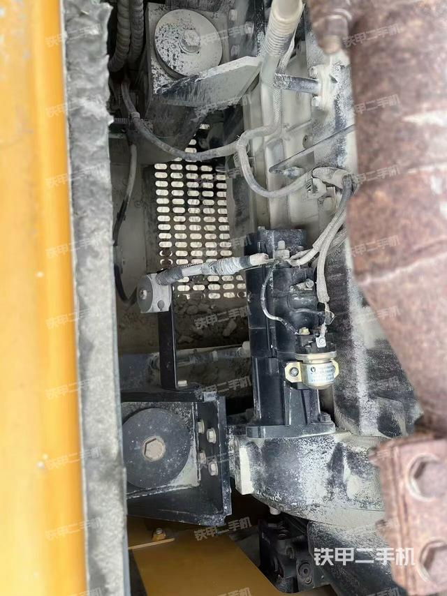 發(fā)動機室(上車部件) 發(fā)動機室(上車部件)