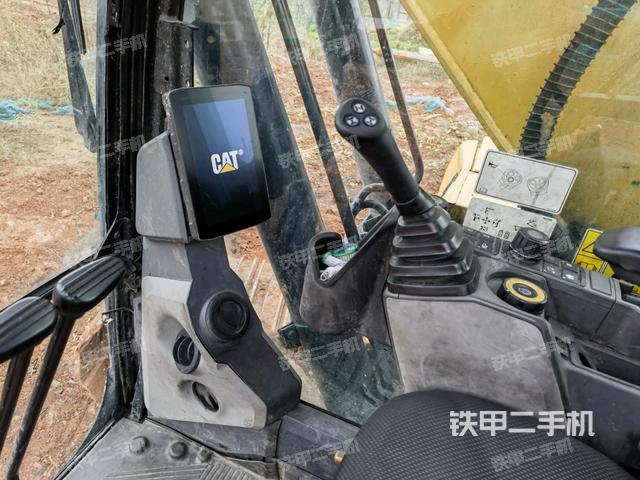 顯示屏?(駕駛室部分) 顯示屏?(駕駛室部分)