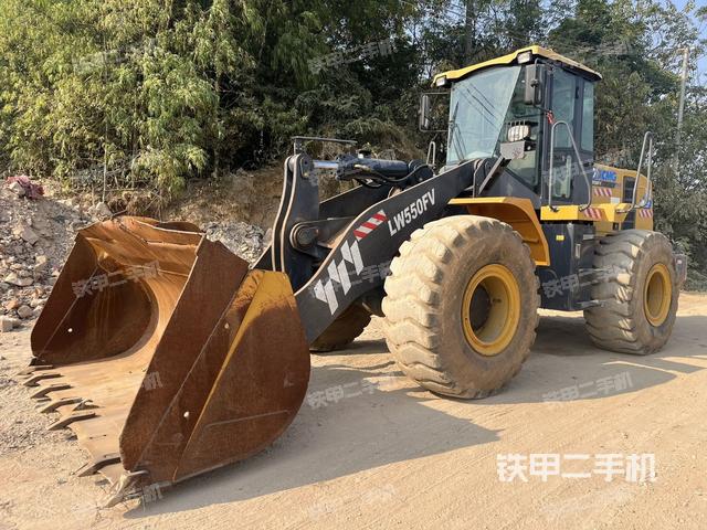 工作裝置整體(整機外觀及大件) 工作裝置整體(整機外觀及大件)