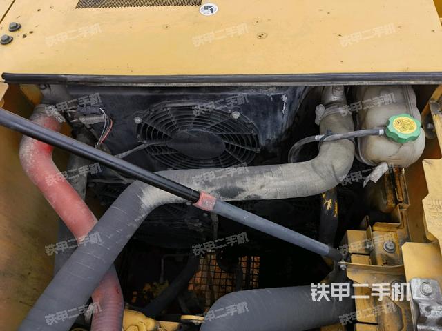 水箱+風(fēng)扇特寫(上車部件) 水箱+風(fēng)扇特寫(上車部件)