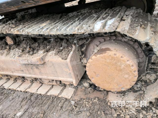 右側(cè)履帶整體（行走機構(gòu)）