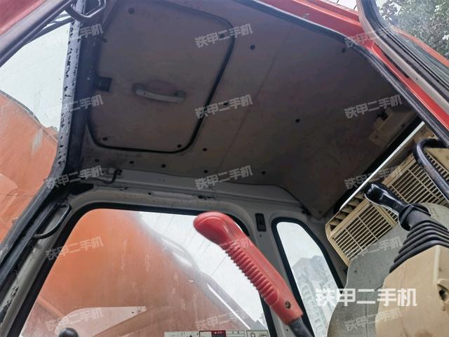 頂棚整體(駕駛室部分) 頂棚整體(駕駛室部分)