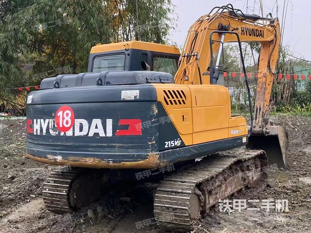 右后45(整機(jī)外觀) 右后45(整機(jī)外觀)