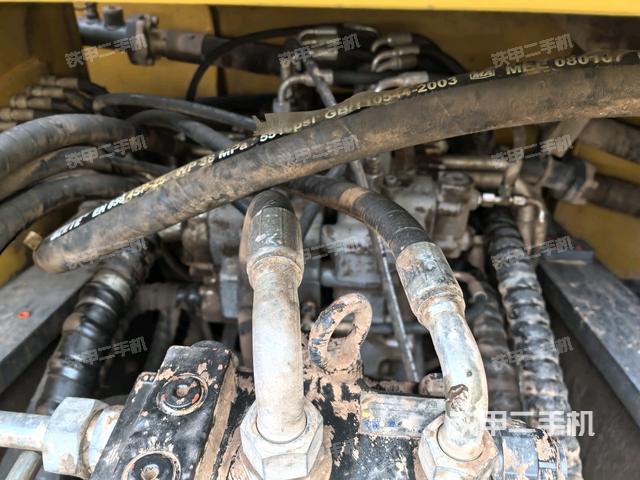 駕駛室頂部俯視（上車部件）