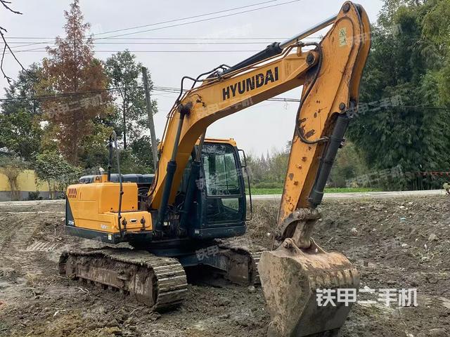 右前45(整機(jī)外觀) 右前45(整機(jī)外觀)