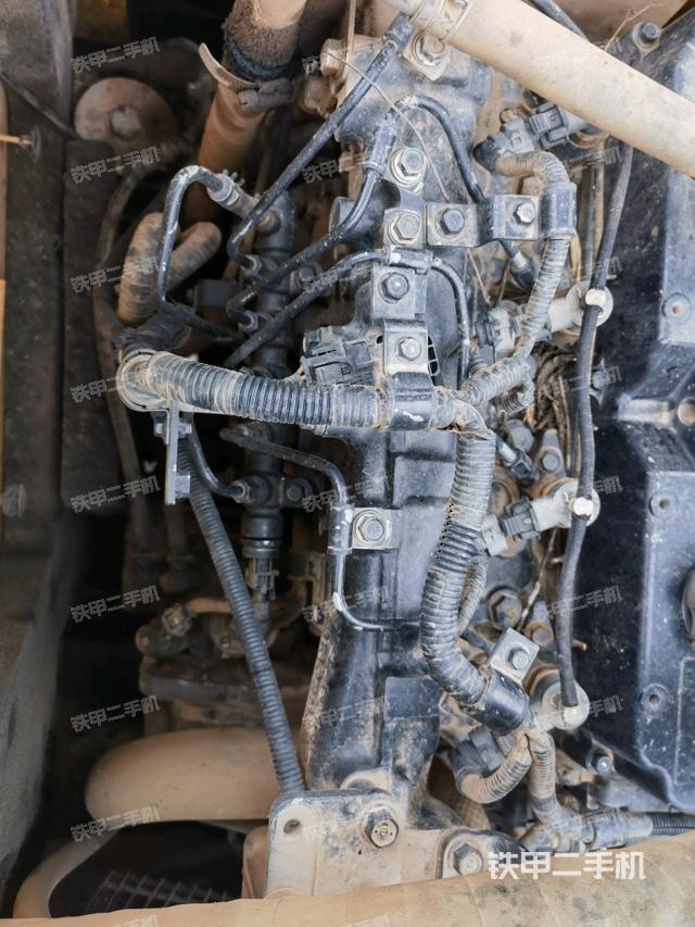 氣門室蓋螺絲特寫(上車部件) 氣門室蓋螺絲特寫(上車部件)