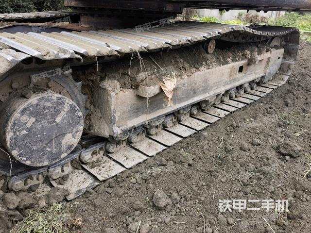 左側(cè)履帶整體?(行走機(jī)構(gòu)) 左側(cè)履帶整體?(行走機(jī)構(gòu))
