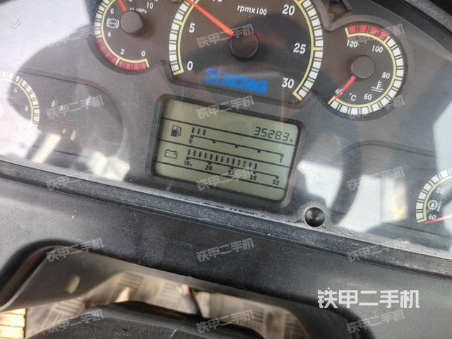 駕駛室操作臺(整機外觀及大件) 駕駛室操作臺(整機外觀及大件)