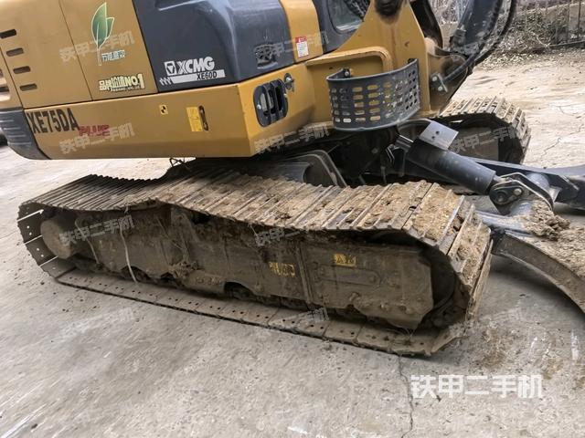 右側履帶整體?(行走機構) 右側履帶整體?(行走機構)