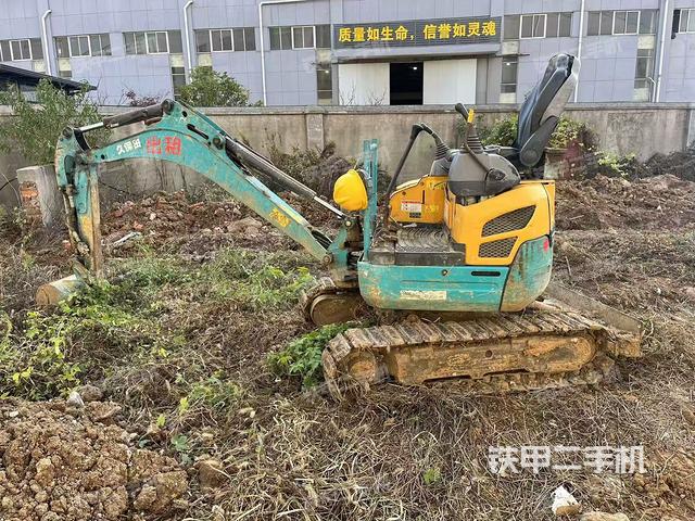 駕駛室整體（整機(jī)外觀）