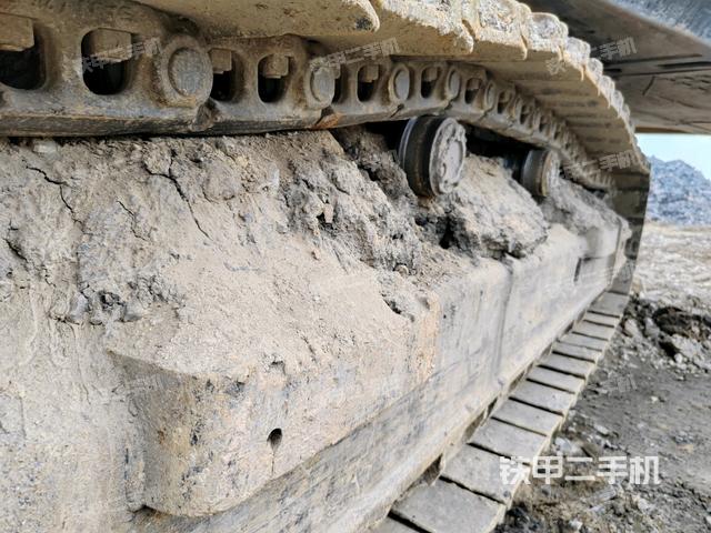 右側行走馬達蓋板（行走機構）