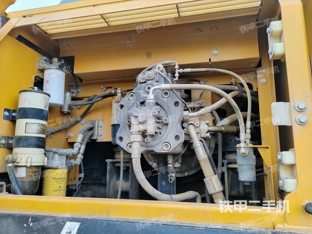 液壓泵斜45?右（大件艙室）