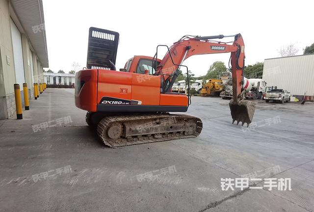 右后45(整機外觀) 右后45(整機外觀)