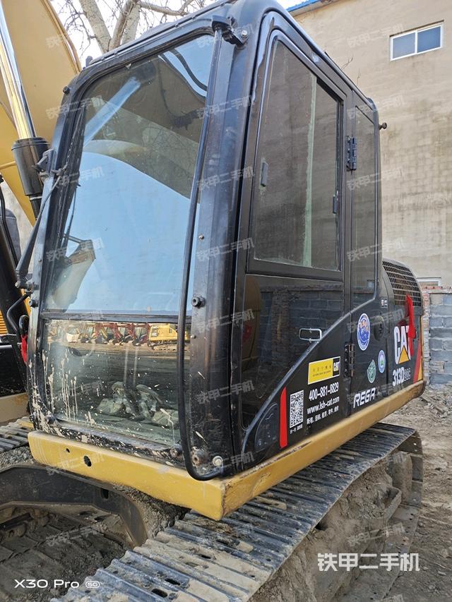 駕駛室整體(整機外觀) 駕駛室整體(整機外觀)