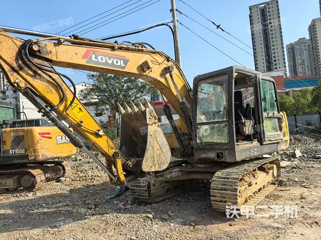 雷沃重工FR130E2挖掘机