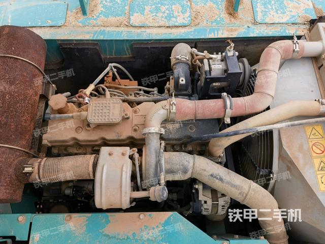 發(fā)動機室(上車部件) 發(fā)動機室(上車部件)