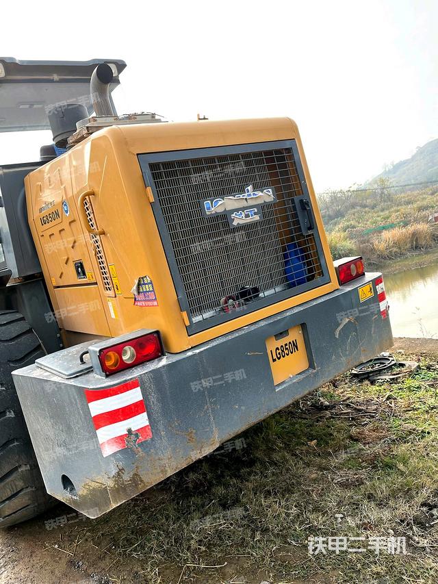 正后方（整機外觀）