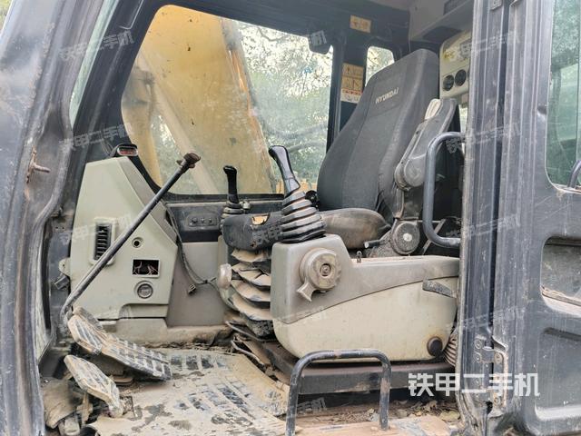 后窗玻璃角標(biāo)（駕駛室部分）