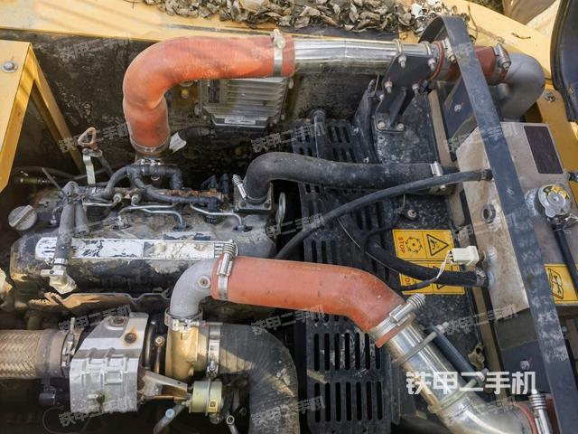 發(fā)動(dòng)機(jī)室(上車部件) 發(fā)動(dòng)機(jī)室(上車部件)